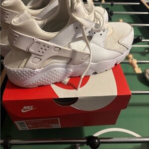 Nike Cream Huarache Sneakers